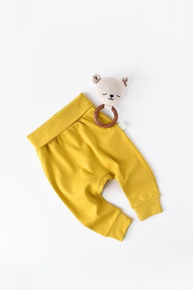 Pantaloni Bebe Unisex din bumbac organic Galben deschis BabyCosy (Marime: 18-24 Luni)