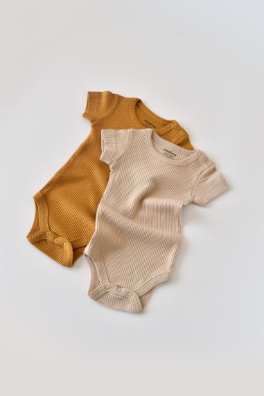 Set de 2 body-uri cu maneca scurta din bumbac organic si modal - Mustar/ Somon BabyCosy (Marime: 12-18 Luni)