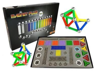 Set de blocuri magnetice, Magnastix, 560 piese si placa de joc inclusa, LeanToys, 660